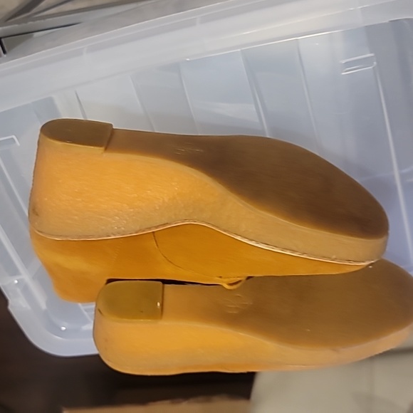 Boots - Picture 4 of 4